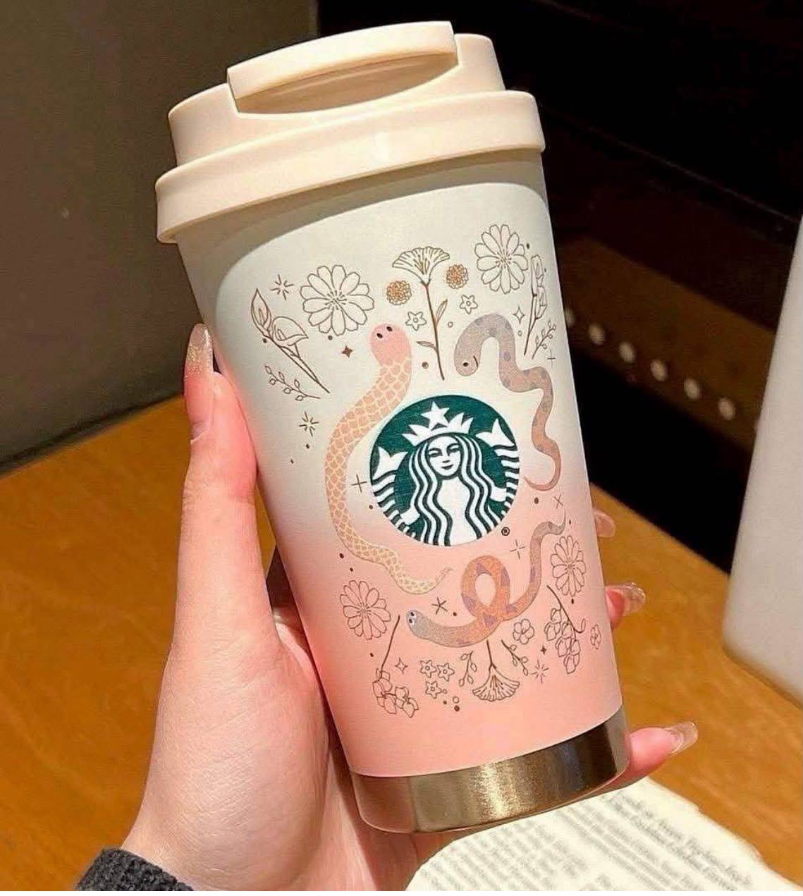 New Starbucks coffee mug & tissue box arriving 
65 dhs✅

Zain88
♥️♥️♥️