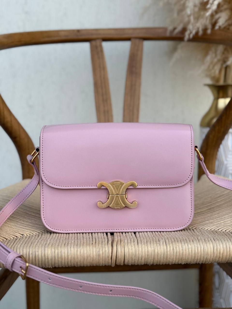 CELINE

18cm
310 dhs🇦🇪

22cm
330 dhs🇦🇪

Top quality 
With box🎁

Zain167
♥️♥️♥️
