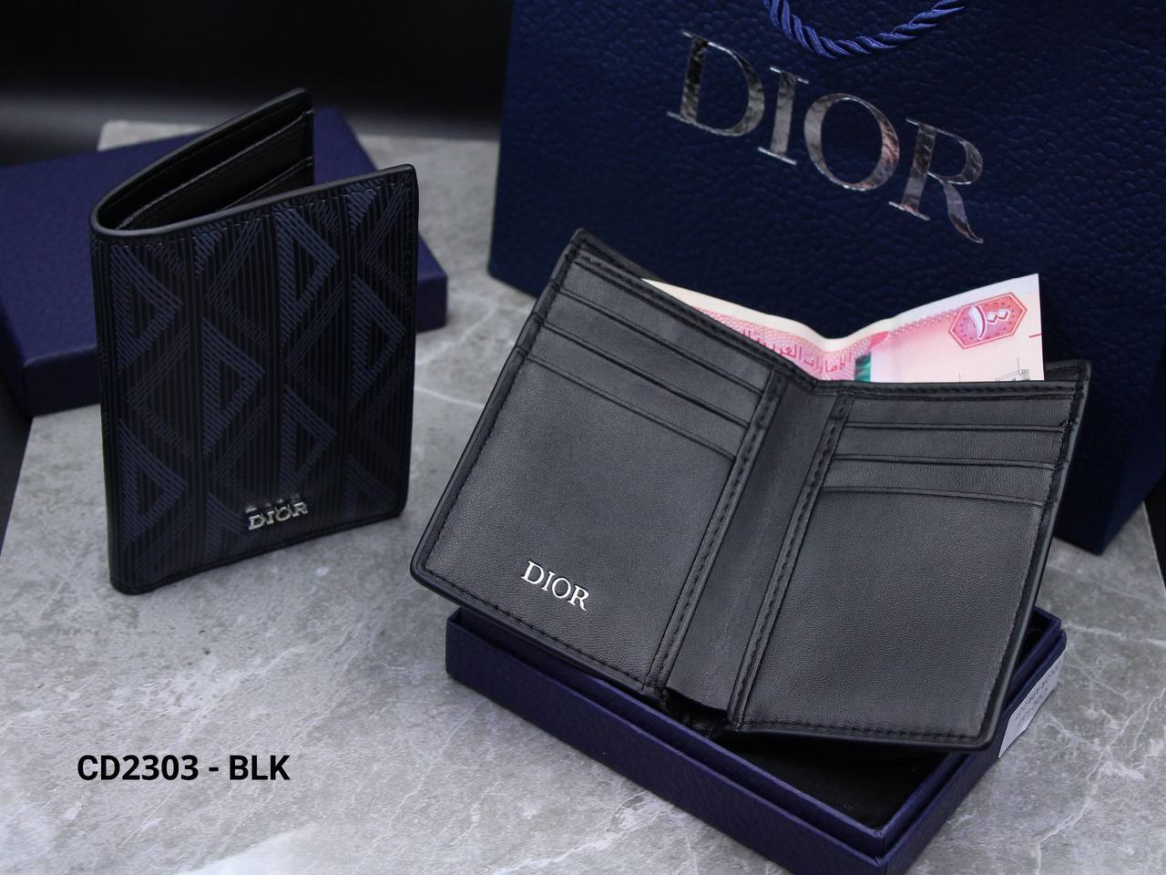 DIOR MENS WALLET MASTER QUALITY

90 dhs🪙🌨️

Zain58
♥️♥️♥️