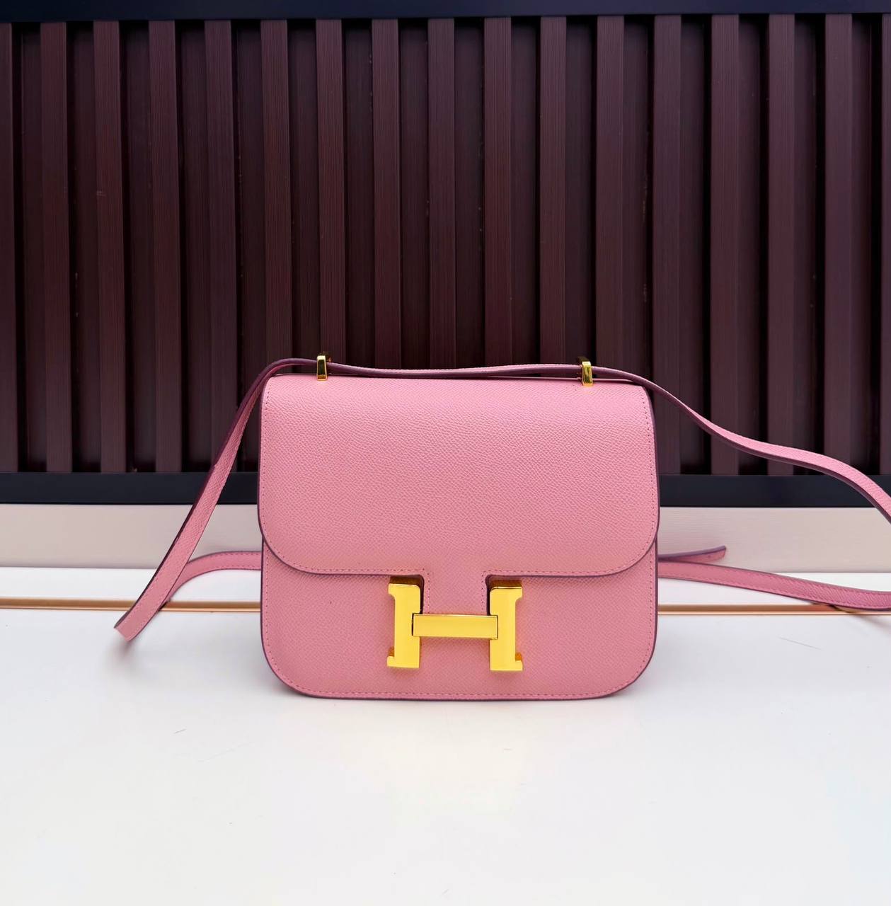 HERMES 
GOOD QUALITY 
WITH BOX 
110 dhs🇦🇪🇦🇪
19 CM

Zain295
♥️♥️♥️