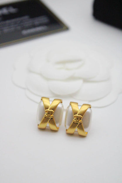 Master earrings

60 dhs 

Zain122
♥️♥️♥️