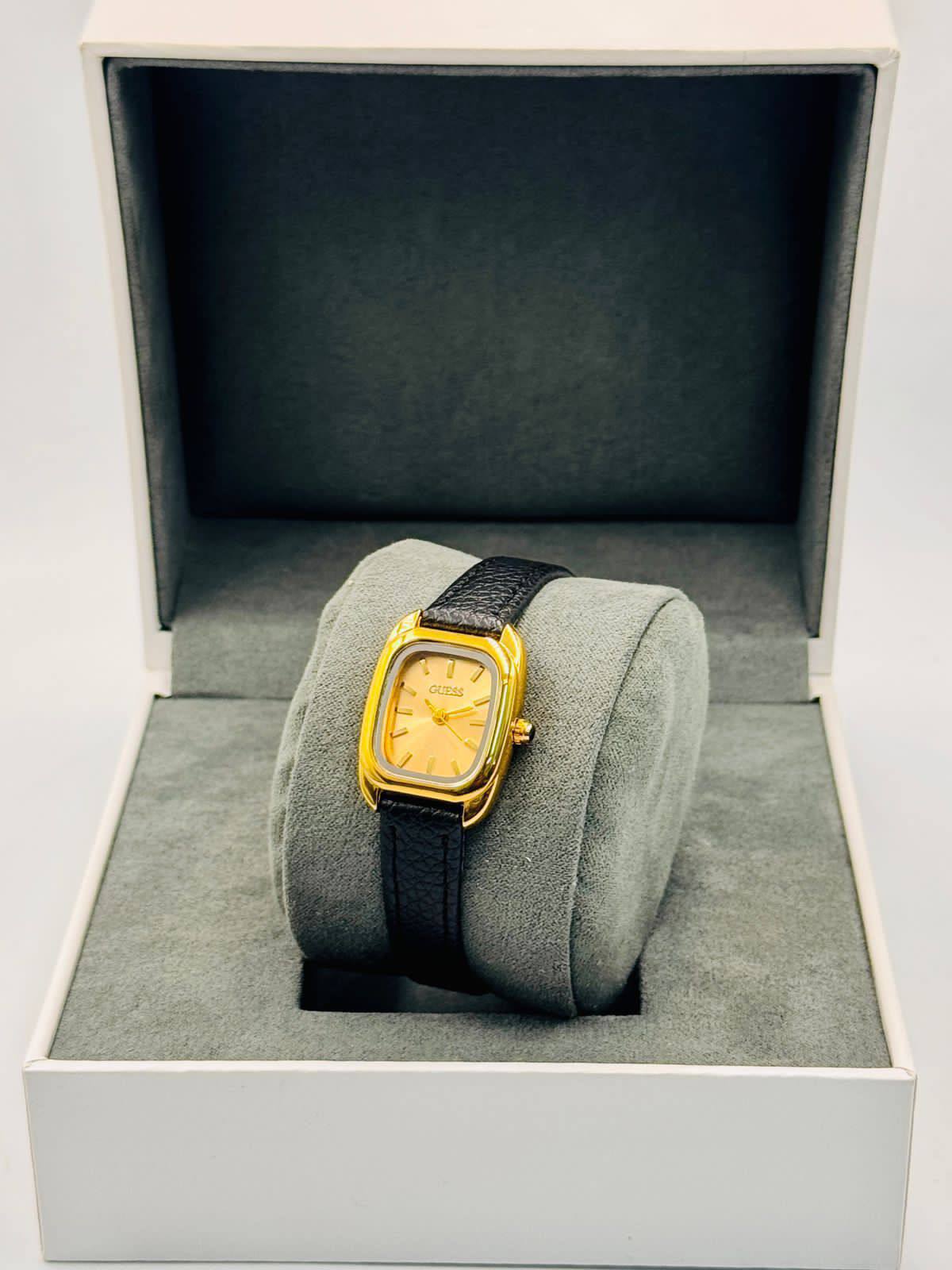 Guess ladies 
offer price
30 dhs❣️

Zain08
♥️♥️♥️