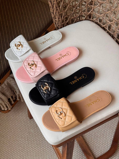 CHANEL 
✨ Collection
👠 36–41
💎 Premium Quality
🔥 Super Master
450 dhs🇦🇪🇦🇪

Zain198
♥️♥️♥️