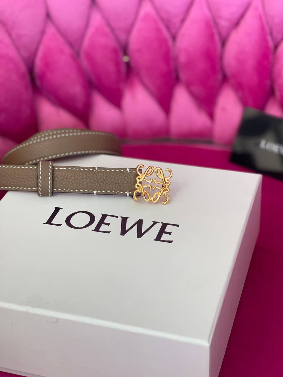 LOEWE
💞*available again*💞
260 dhs🪙🌨️

Zain164
♥️♥️♥️