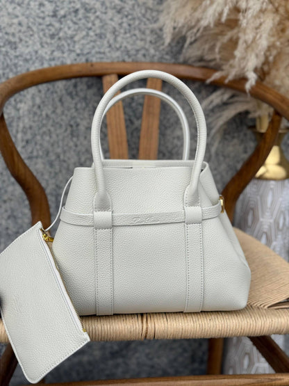 New collection✨✨✨
LORO PIANA
26cm
380 dhs🪙🌨️
Top quality

Zain167
♥️♥️♥️