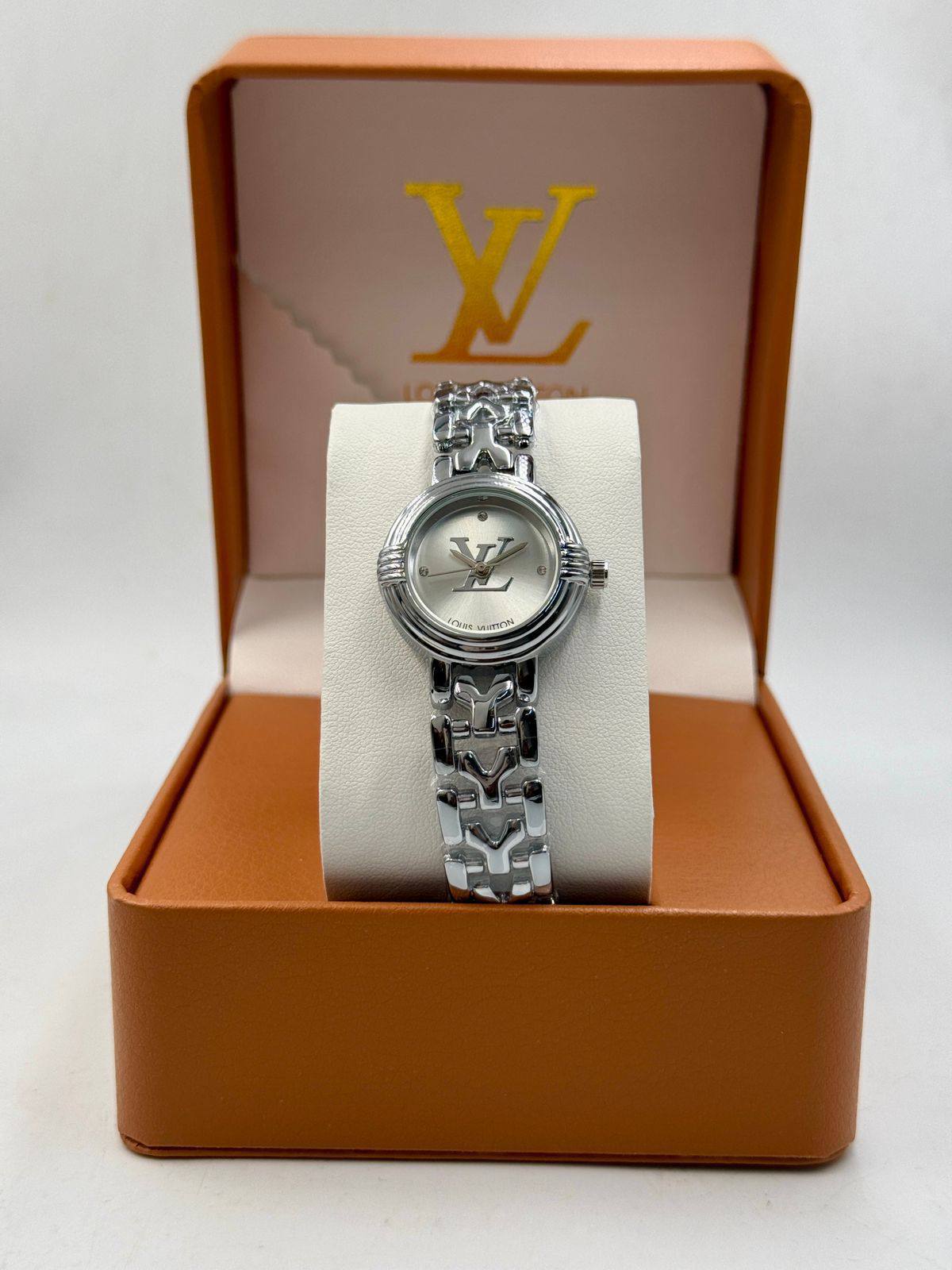 Lv ladies 
offer price
40 dhs❣️

Zain08
♥️♥️♥️