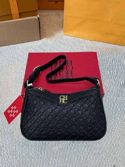 YSL - CH - Tory Burch - Hermes

with box
🎁🎁🎁

85 dhs✅

Zain38
♥️♥️♥️