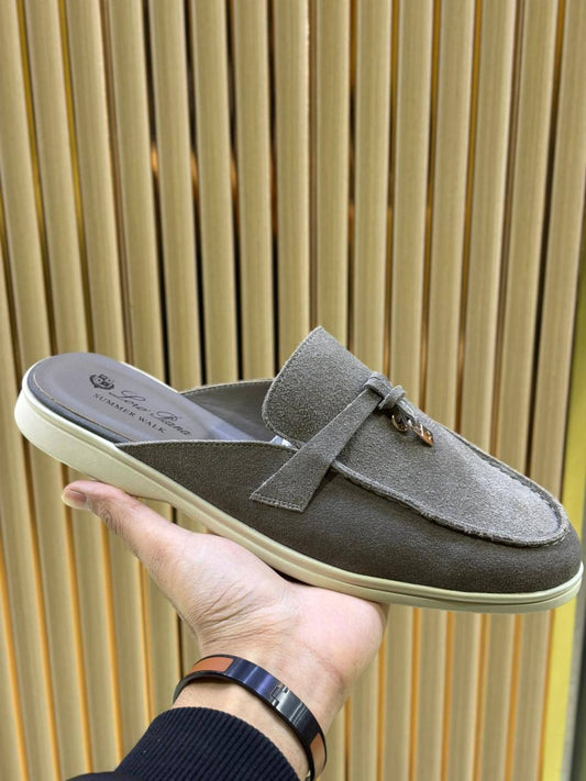 Loro Piana
Size:36 to 42
130 dhs🌺

Zain241
♥️♥️♥️