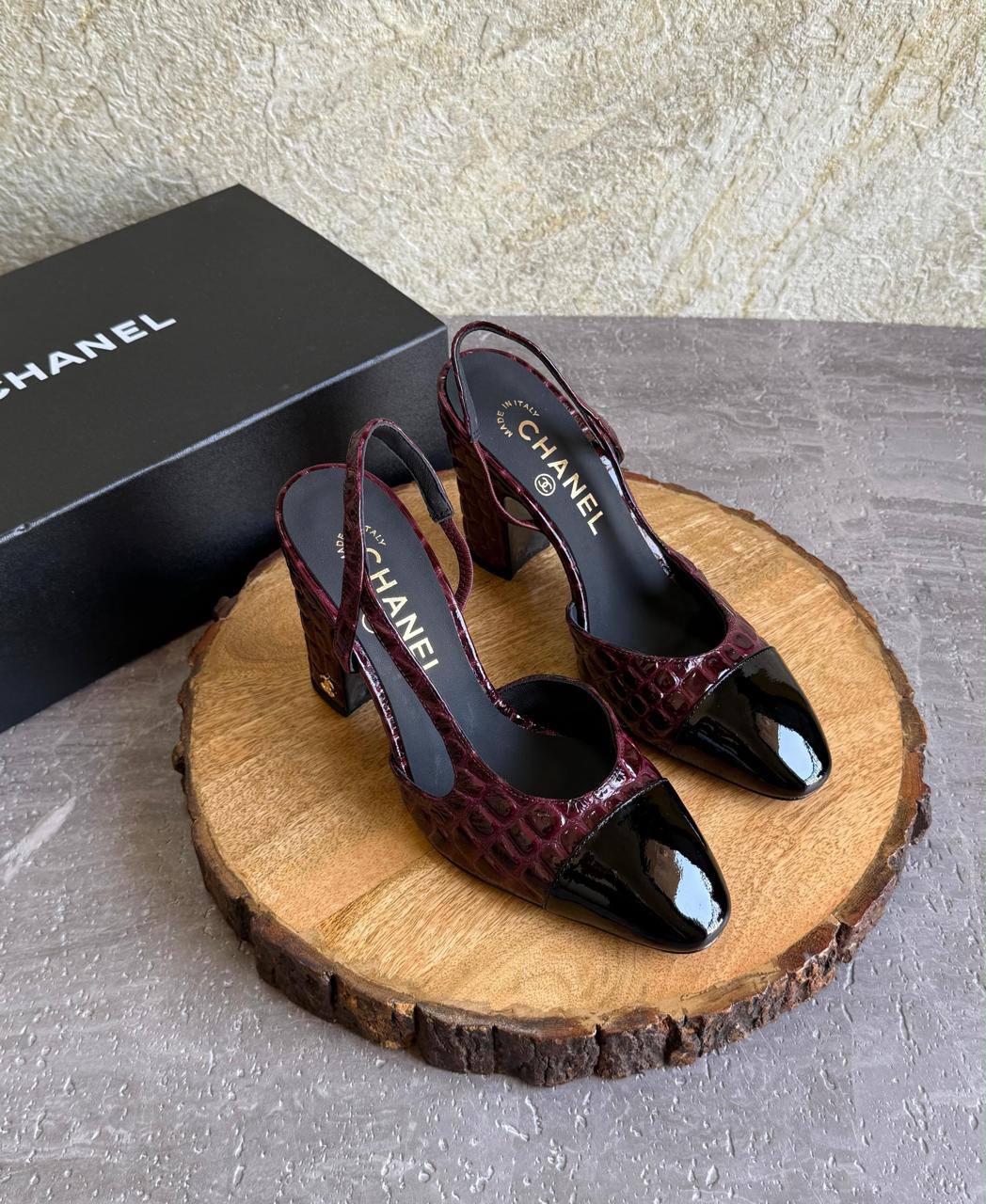 CHANEL 💫😍
SuperMaster Quality 💯
450 dhs✅
Size: 36-41 💥

Zain171
♥️♥️♥️