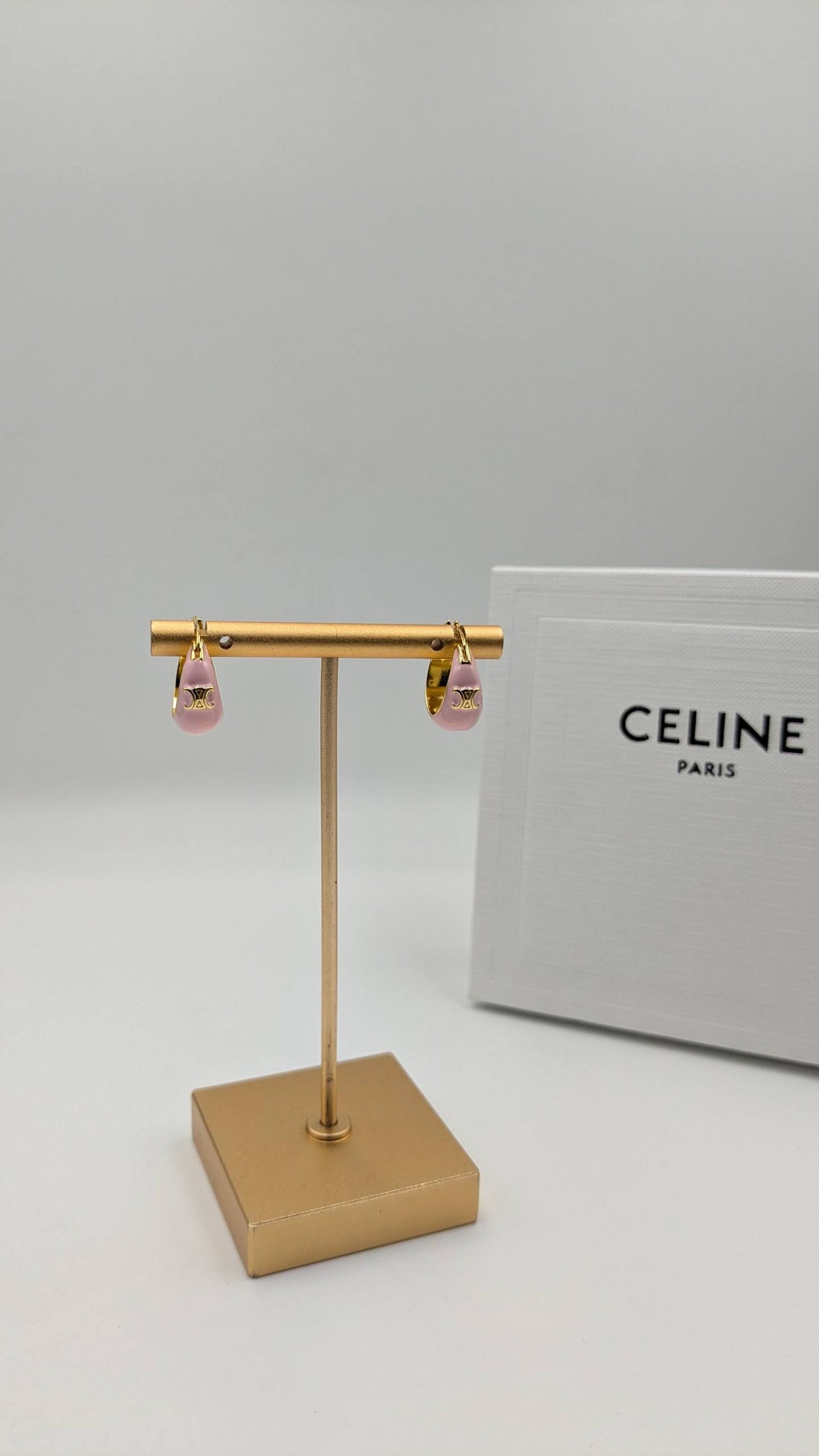 Celine
Master Quality
Earrings

80 dhs🇦🇪 with Normal Box 🎁
100 dhs🇦🇪 with Good Box 🎁

Zain210
♥️♥️♥️