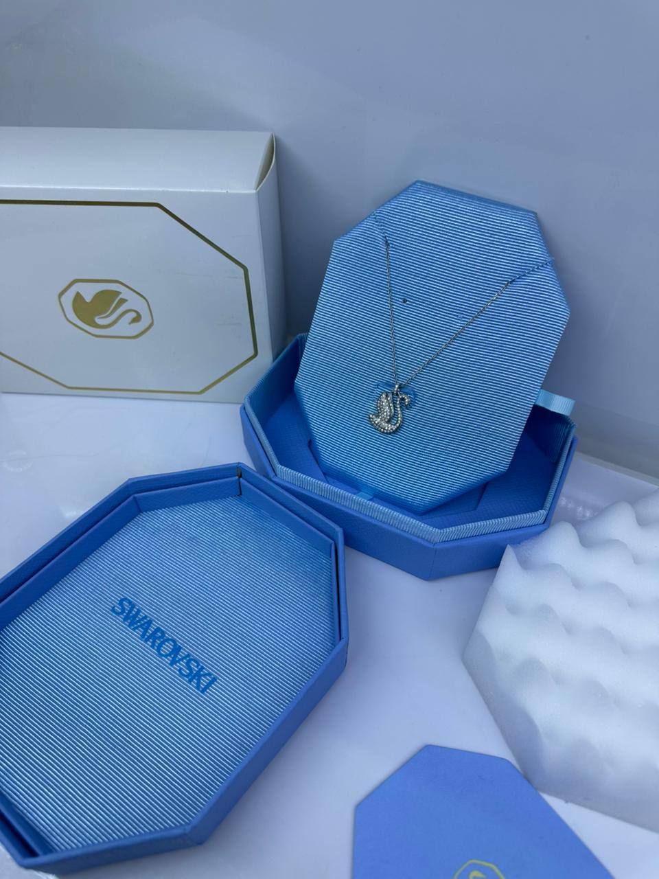 SWAROVSKI 🪿*
Necklace ❣️
Master quality 💯
With normal boxes 🗃️
50 dhs🪙🌨️
With master box 📦 
75 dhs🪙🌨️

Zain216
♥️♥️♥️