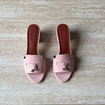 Loro Piana
AA Quality
Size 36 to 41
550 dhs🇦🇪🇦🇪

Zain288
♥️♥️♥️