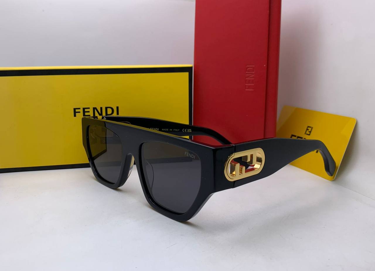 Versace
Master 
180 dhs✅

Zain126
♥️♥️♥️