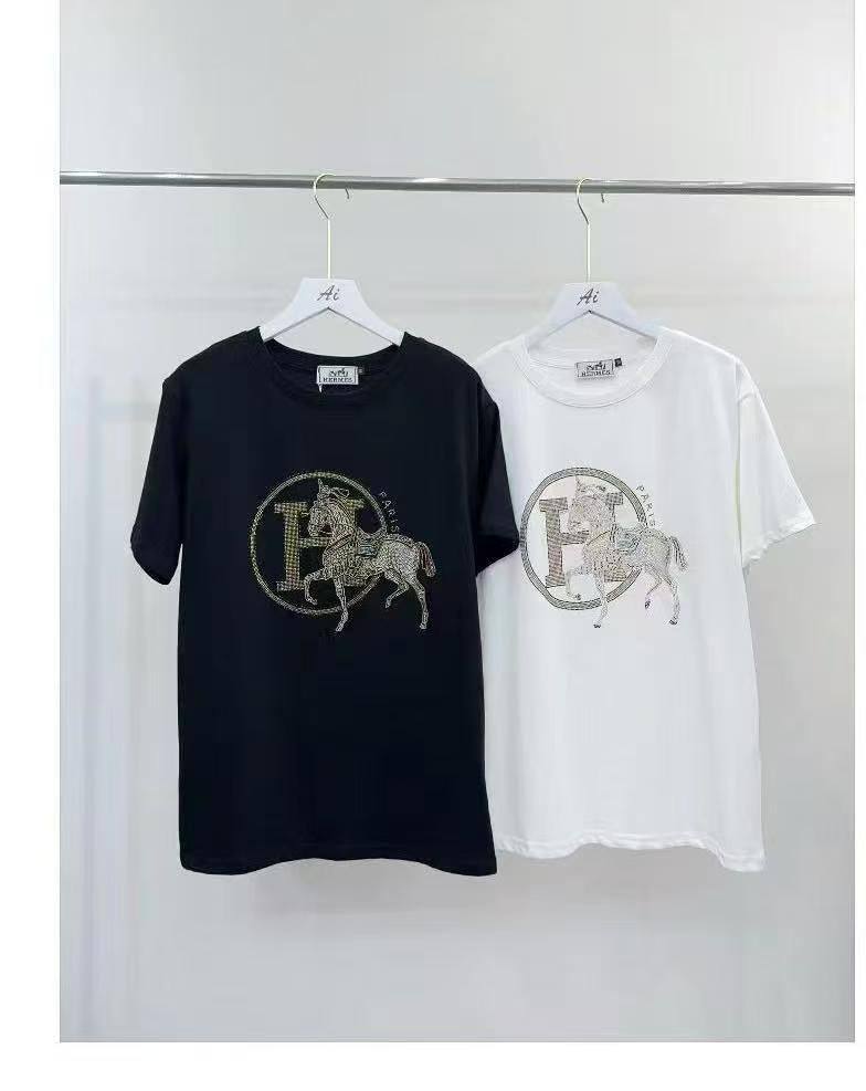 New collection ❤️‍🔥 
size s to xl 
195 dhs✅

Zain262
♥️♥️♥️