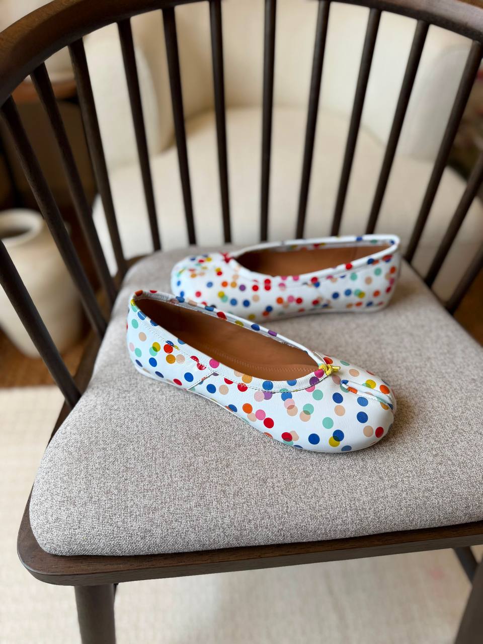Maison Margiela
𝑨𝑨𝑨 𝑸𝒖𝒂𝒍𝒊𝒕𝒚
𝑺𝒊𝒛𝒆 𝟑𝟓 𝒕𝒐 𝟒𝟐 
450 dhs💓

Zain81
♥️♥️♥️