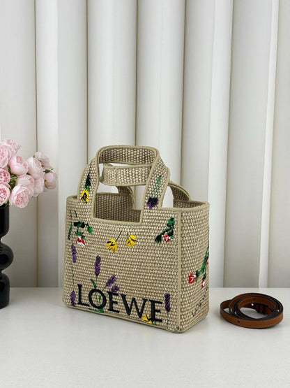 Loewe
Master🌺🌺
240 dhs💓
Small

Zain141
♥️♥️♥️