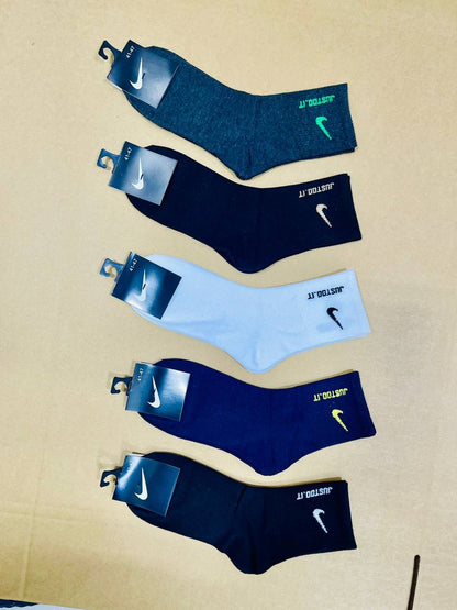 Socks
10 pcs pack

30 dhs🇦🇪

Zain27
♥️♥️♥️