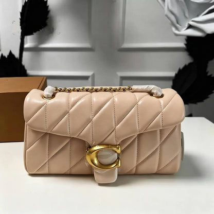 CHANEL 
HIGH QUALITY  
WITH  BOX  
130 dhs💓

Zain295
♥️♥️♥️
