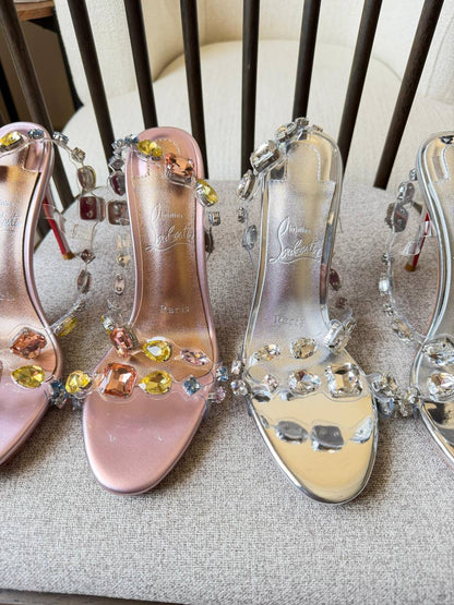 Louboutin
𝑨𝑨𝑨 𝑸𝒖𝒂𝒍𝒊𝒕𝒚
𝑺𝒊𝒛𝒆 35 𝒕𝒐 42 
550 dhs✅

Zain81
♥️♥️♥️