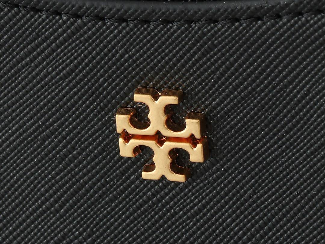 TORY BURCH 
NEW CAME 
GOOD QUALITY 
WITH BOX 
95 dhs✅

Zain295
♥️♥️♥️