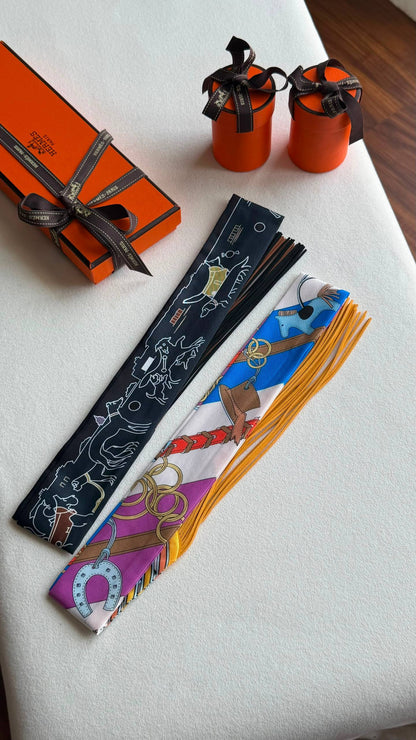 Hermes
*Twilly Scarf* 
*With orginal packing*  🎁
230 dhs✅
*VIP QUALITY*

Zain280
♥️♥️♥️