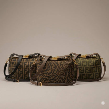 FENDI Zucca Vanity
Top Handle Cross bag
Jacquard FF Canvas material
Gold Hardware
With long Belt strap
With BOX
Size: 22cm

80 dhs🇦🇪🇦🇪

Zain239
♥️♥️♥️