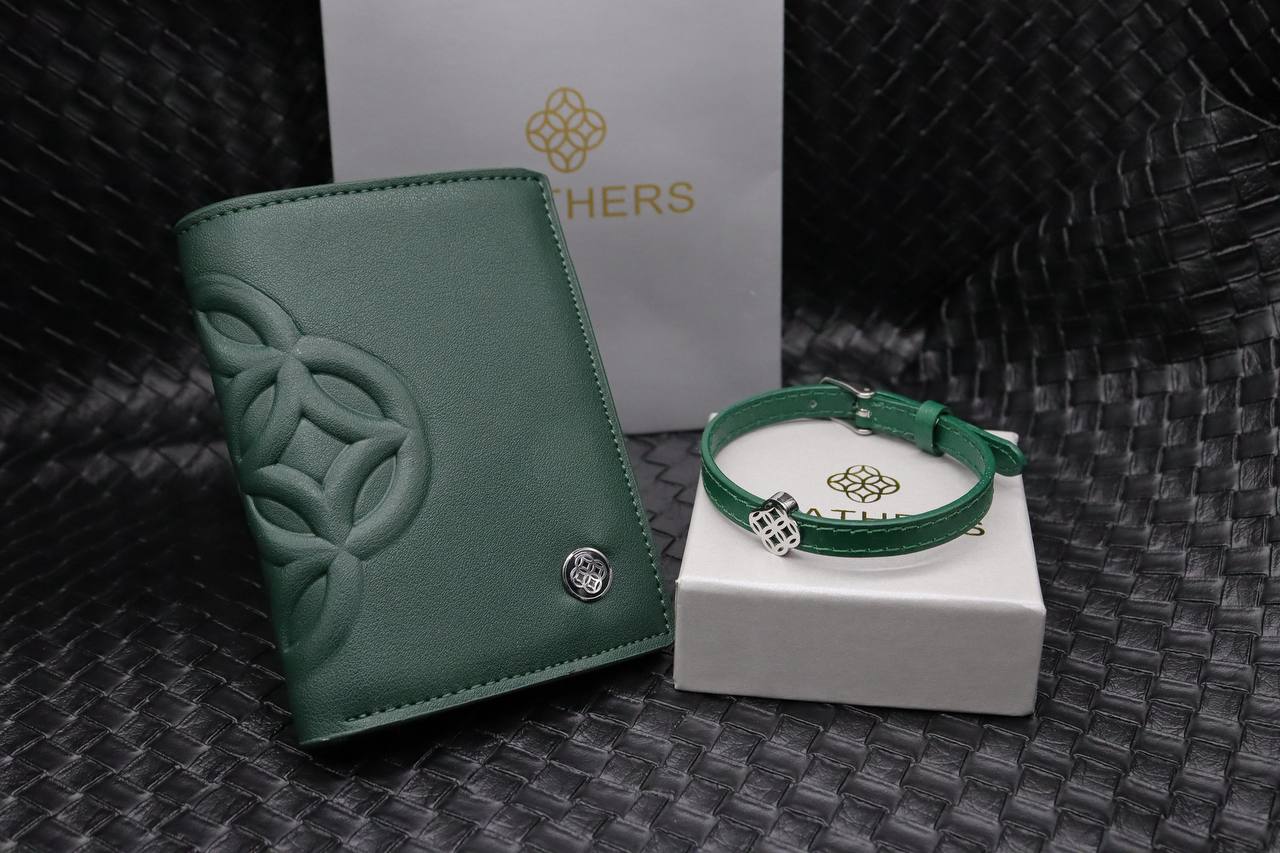 Set Price
95 dhs🪙💕
With Box/Bag🎁

Zain33
♥️♥️♥️