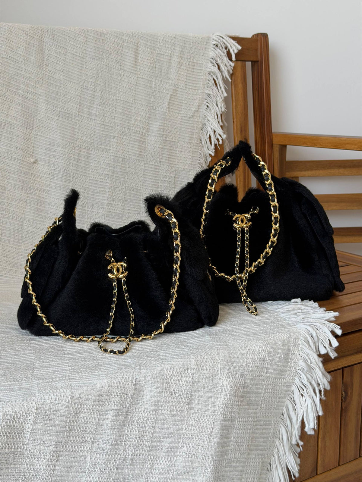 Chanel
Available Now
Vip Quality - Top Notch
Chanel Pony Hair 22-25 CM

For Price 👇 WhatsApp✅
0568585901 
0507557372
0552275751 Owner Zain 👌

Zain317
♥️♥️♥️