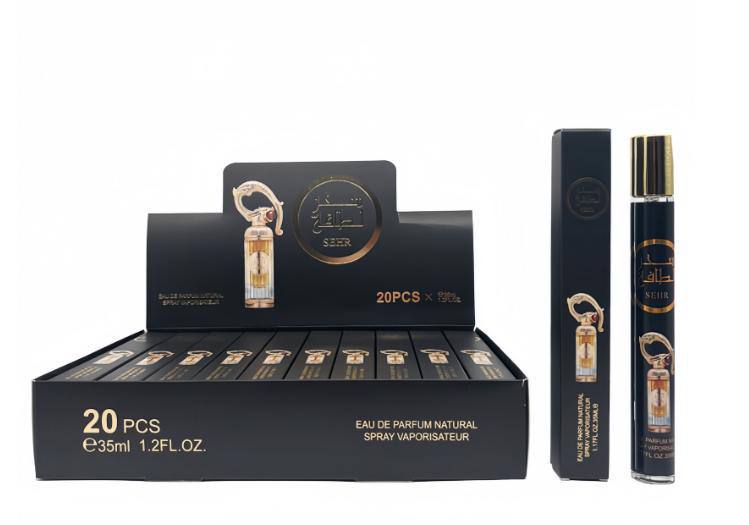 Perfume box

20 pc inside

80 dhs 

full box🎁🎁🎁

Zain254
♥️♥️♥️