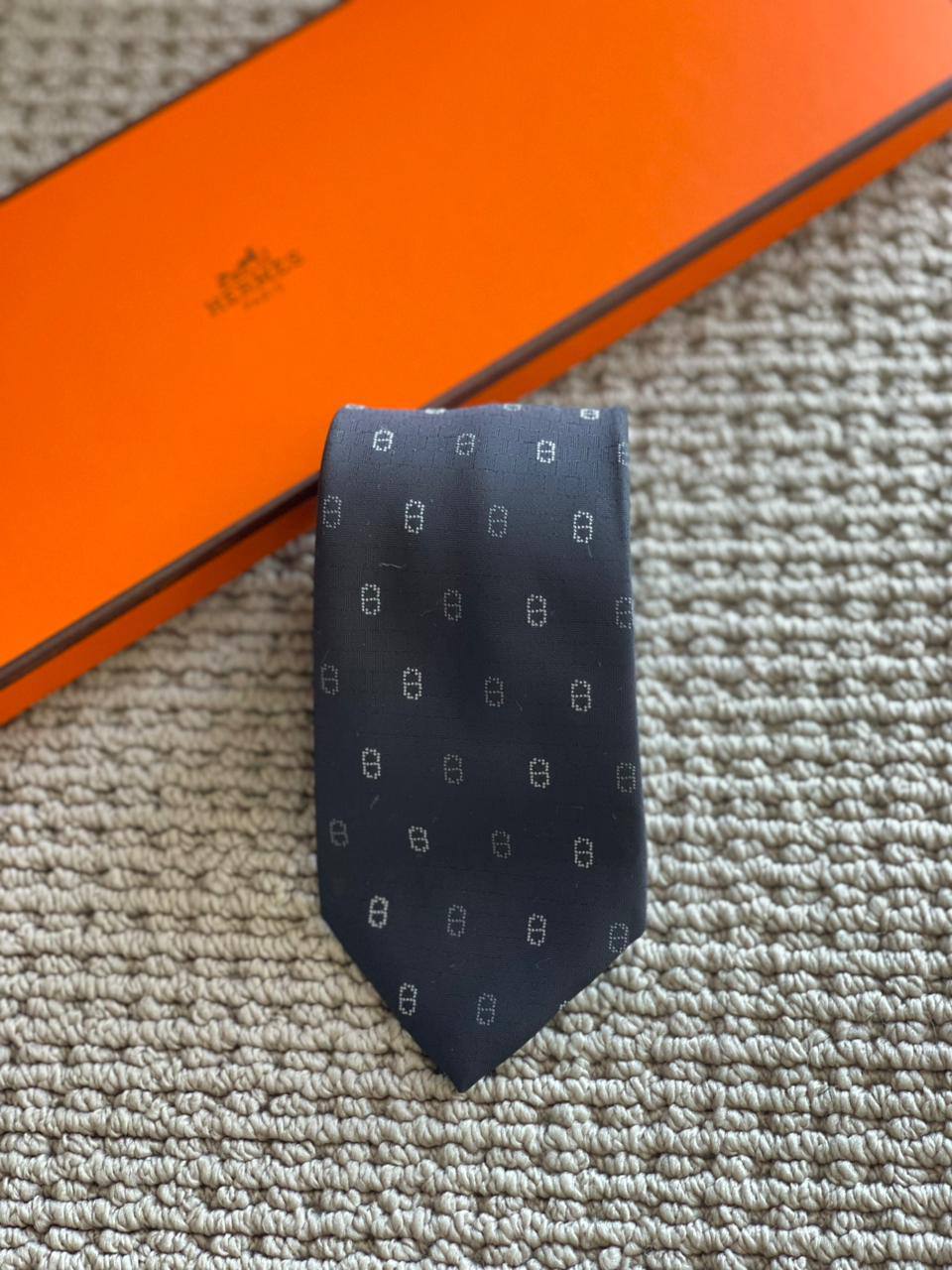 HERMES
TIE
*New Collection*
*Master Quality*
180 dhs💓

Zain179
♥️♥️♥️