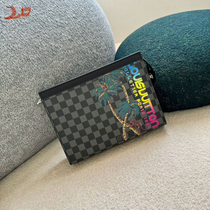 Clutch Bag
65 dhs✅
with box

Zain137
♥️♥️♥️
