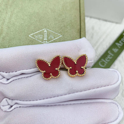 VCA SET ❤️‍🔥*
Necklace 🌊
Earring 🌸
Bracelet ❣️
Master quality 💯
With normal boxes 📦 
150 dhs🪙🌨️
With master box 🗃️ 
230 dhs🪙🌨️

Zain216
♥️♥️♥️