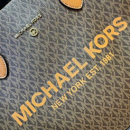 MK 
 GOOD QUALITY 
95 dhs✅

Zain295
♥️♥️♥️