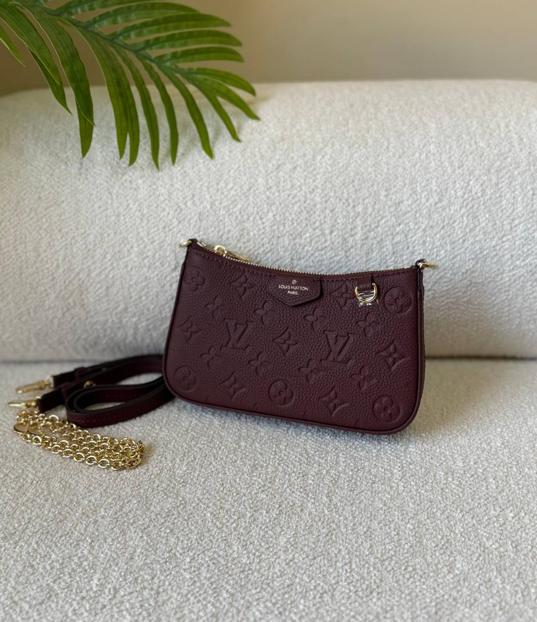 🌿💗*Louis Vuitton*😍🍃
            🌿🍁🍃
     💕Available now 💫
For Price 👇 WTSP Text Zain 0568585901

Zain246
♥️♥️♥️
