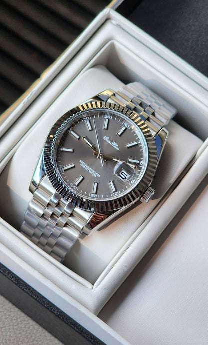 Louis Hilano 
watch for men good quality 
260 dhs💓

Zain59
♥️♥️♥️