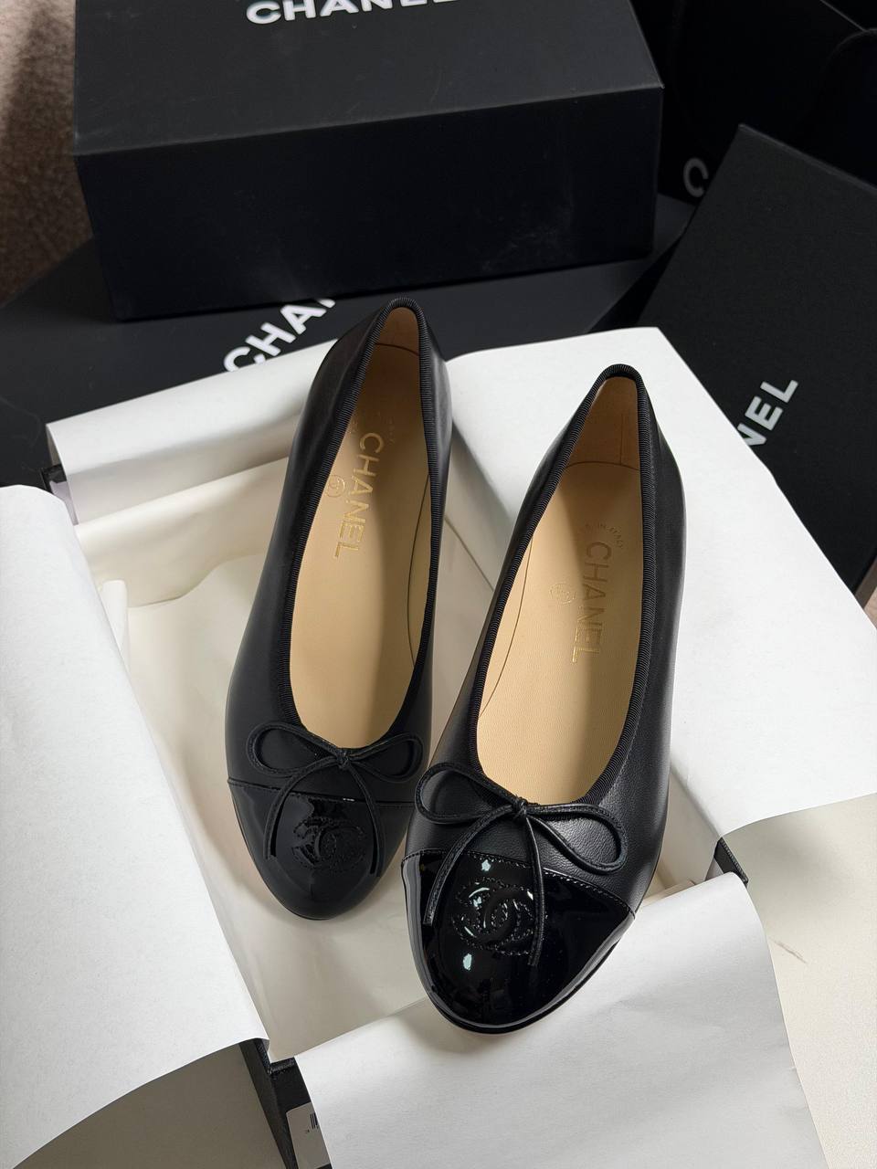 Chanel 
𝑨𝑨𝑨 𝑸𝒖𝒂𝒍𝒊𝒕𝒚
𝑺𝒊𝒛𝒆 𝟑𝟔 𝒕𝒐 𝟒2 
450 dhs✅

Zain81
♥️♥️♥️