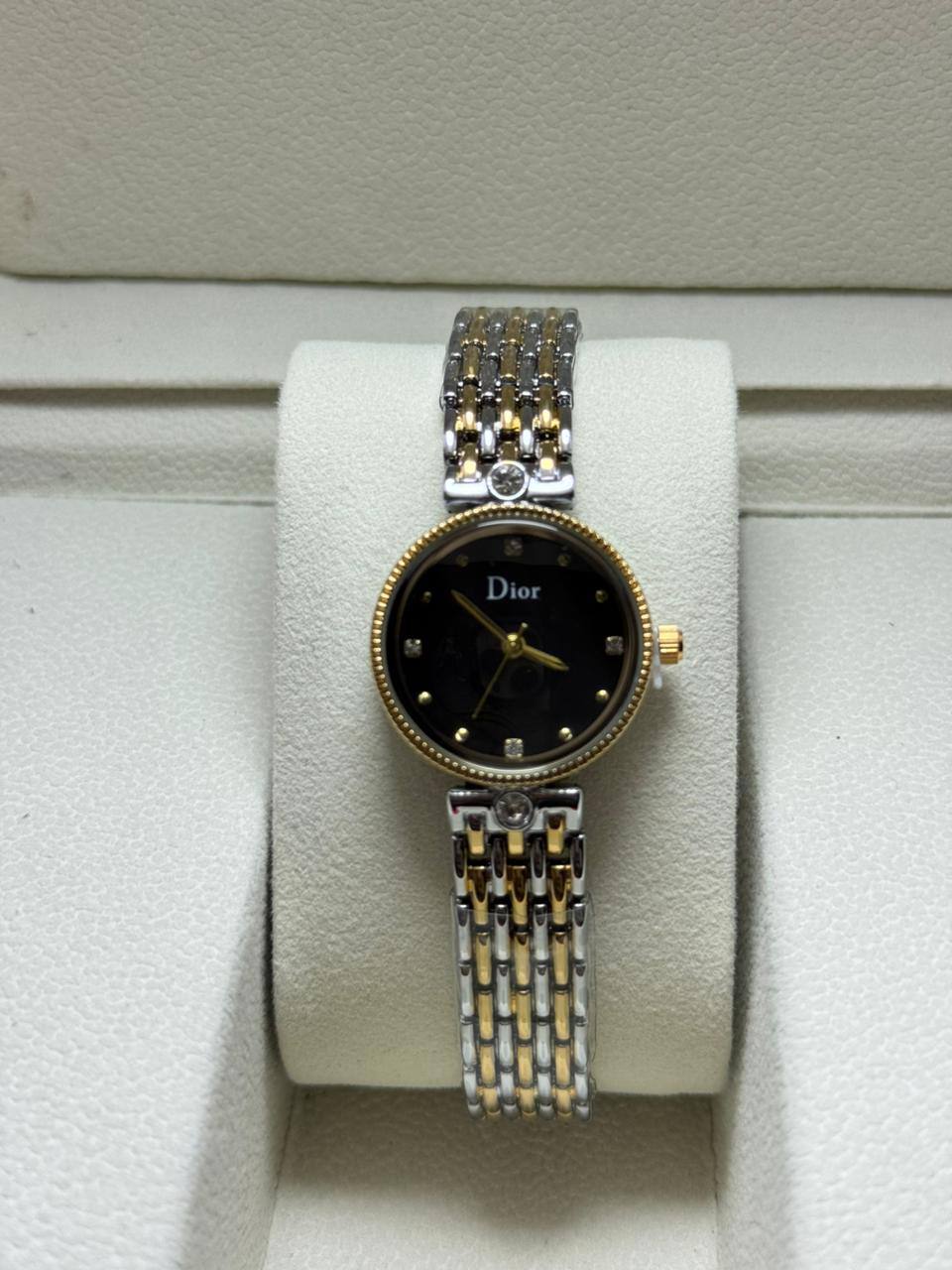 Dior
*Ladies*
55 dhs❤️

Zain29
♥️♥️♥️