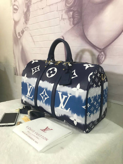 LV 
Travel Bags
140 dhs✅ Glossy
130 dhs✅ Normal

Zain137
♥️♥️♥️