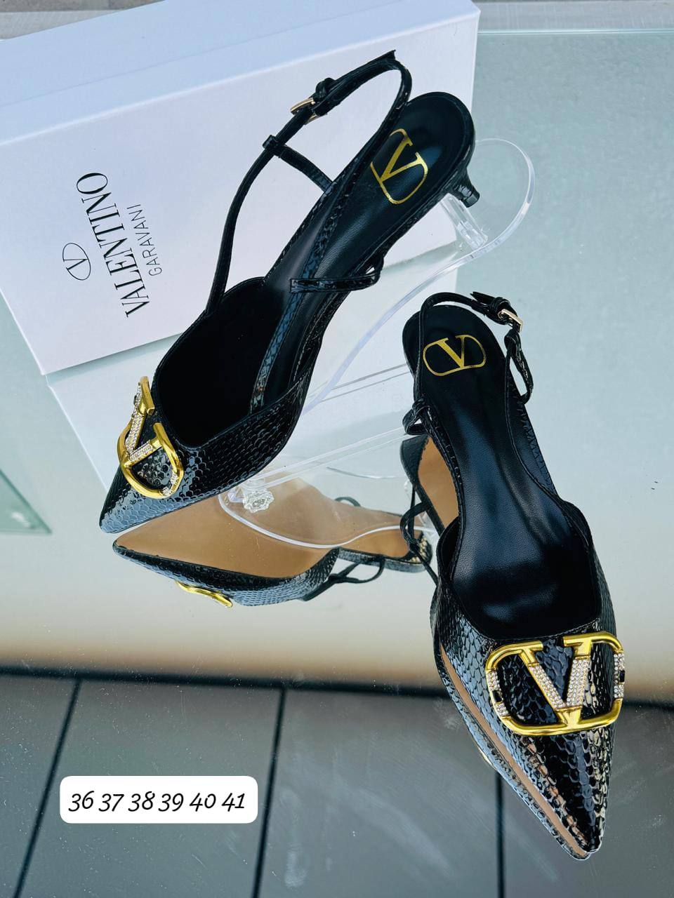 VALENTINO
110 dhs🪙🌨️

Zain21
♥️♥️♥️