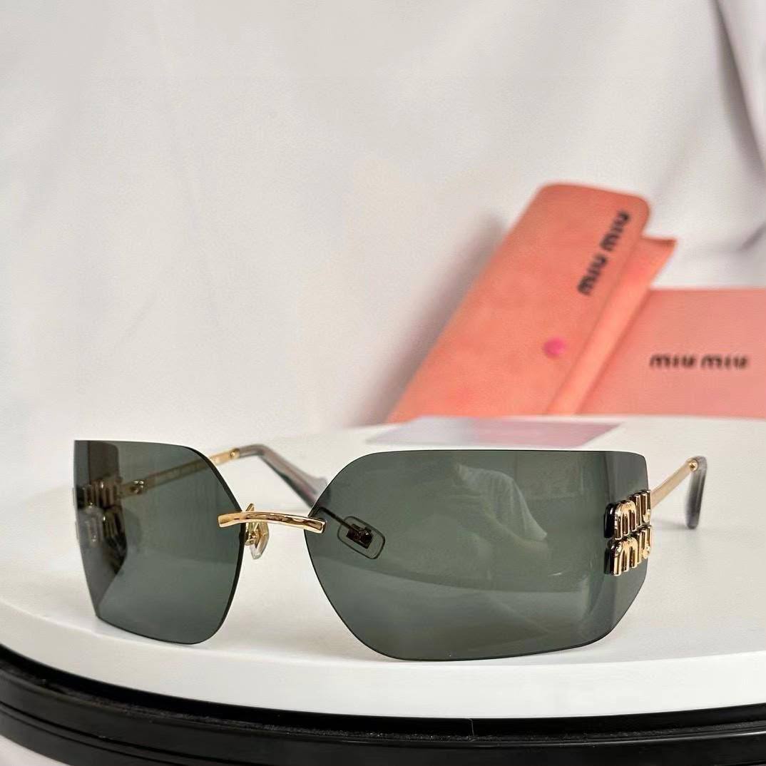 SUNGLASSES WOMEN
*MASTER QUALITY*
260 dhs✅

Zain202
♥️♥️♥️