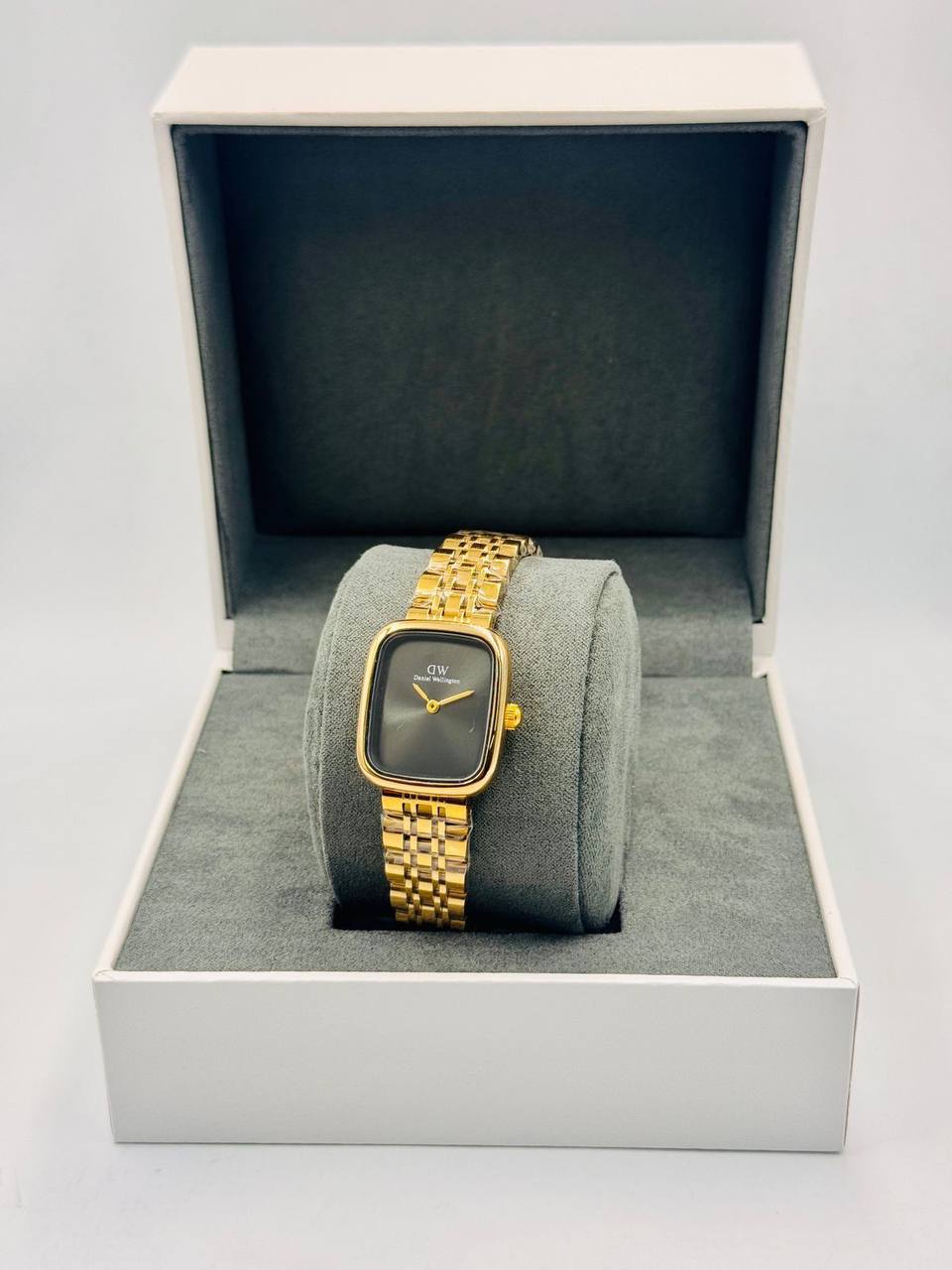 DW Ladies
*New Arrival*🔥
60 dhs✅

Zain08
♥️♥️♥️