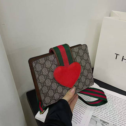 GUCCI
Size  18cm
70 dhs💛

Zain04
♥️♥️♥️
