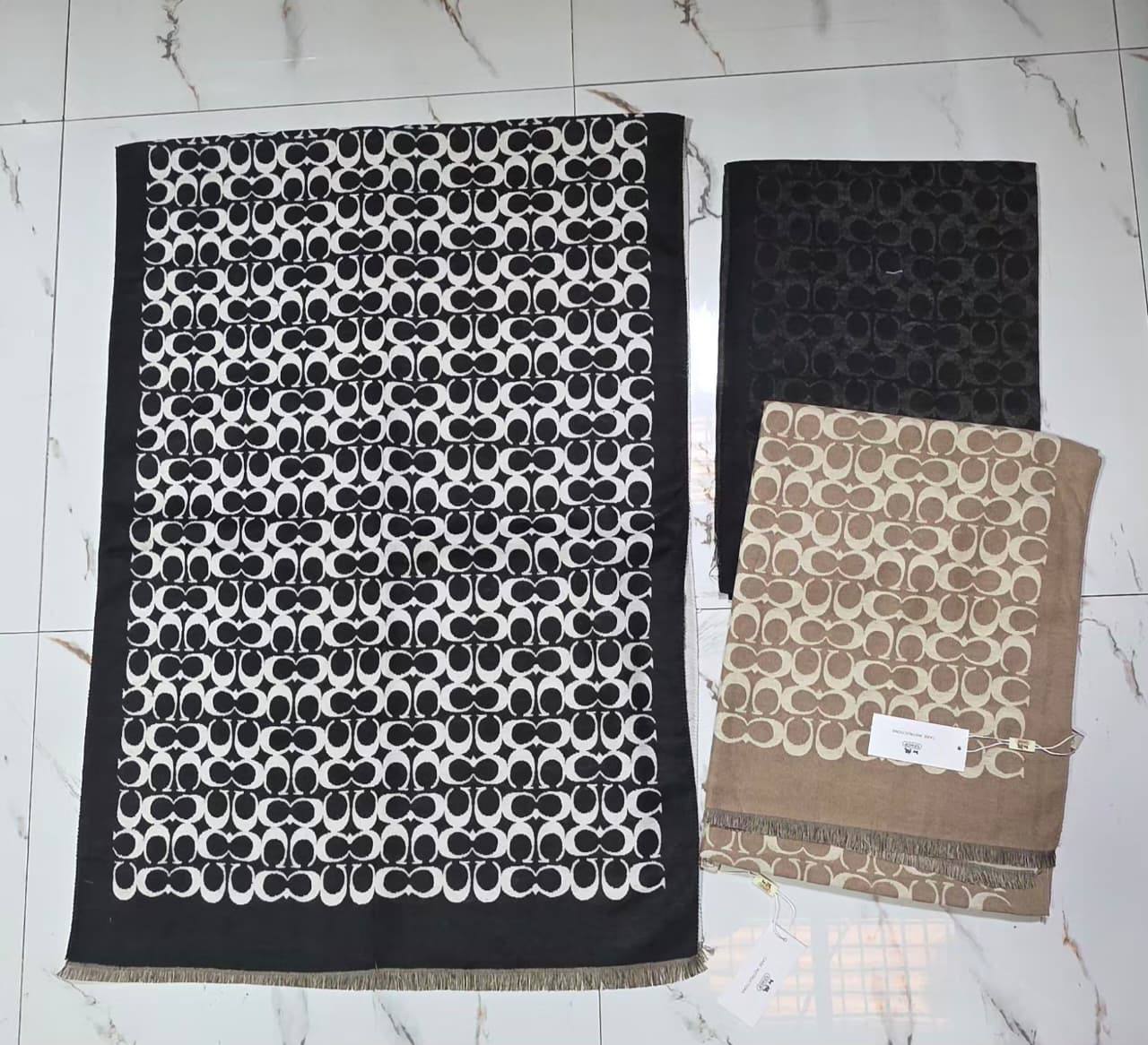 Scarf
40 dhs✅

Zain232
♥️♥️♥️