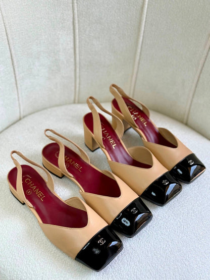 Chanel 
Super Quality AAA+
With original packaging 
Size: 36 to 42
 Available now

 500 dhs🇦🇪🇦🇪

Zain309
♥️♥️♥️
