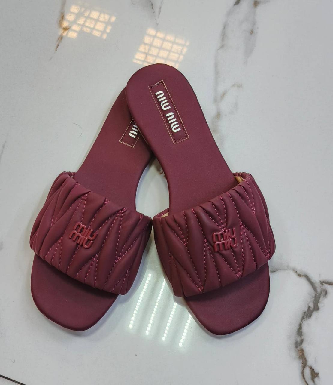 Miu Miu
60 dhs✅
Size 36-41

Zain232
♥️♥️♥️