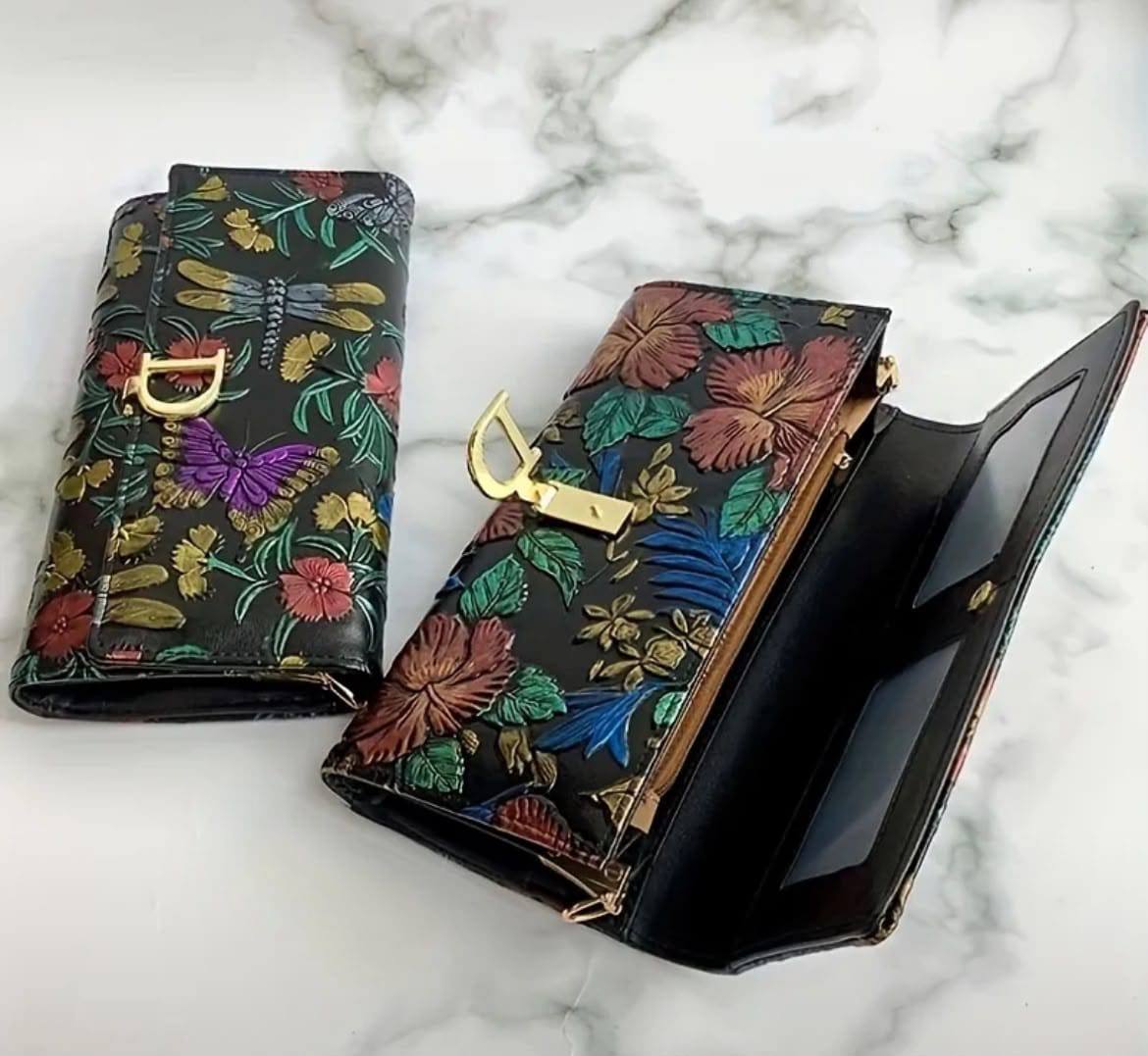 Dior
105 dhs🇦🇪🇦🇪 
with box high quality

Zain21
♥️♥️♥️