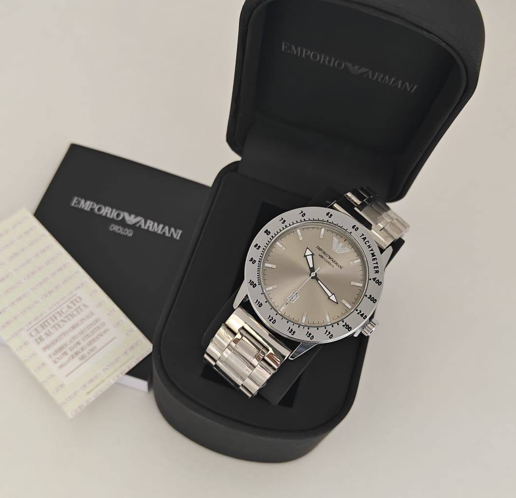 Armani Men
*Battery*
65 dhs💓

Zain29
♥️♥️♥️