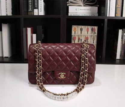 Chanel Master
310 dhs🪙💚
25 cm
premium quality🥳

Zain228
♥️♥️♥️