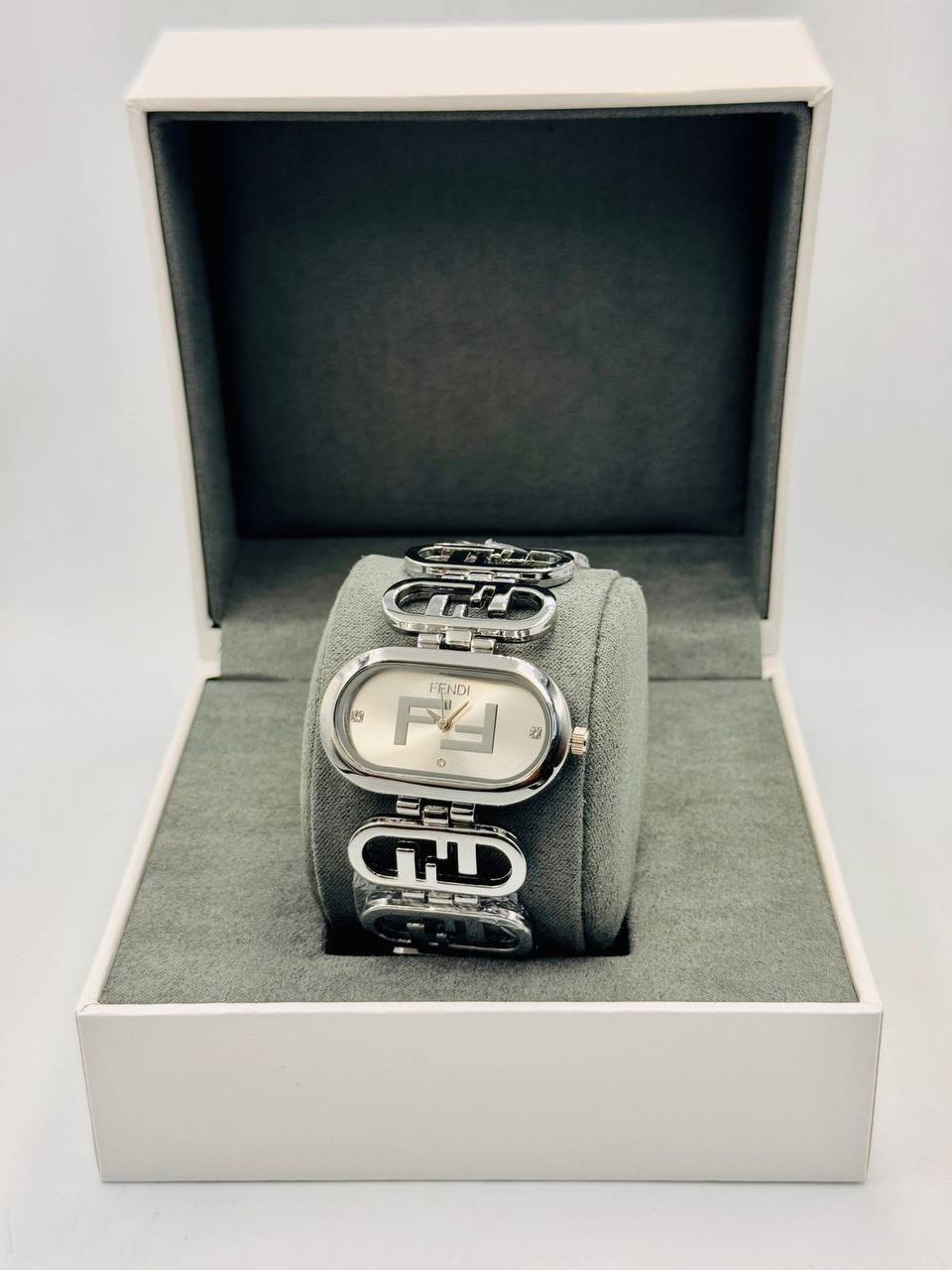 Fendi Ladies
*Nee Arrival*🔥
55 dhs✅

Zain08
♥️♥️♥️