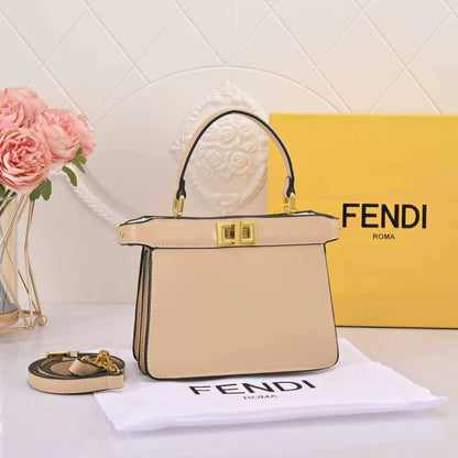 Fendi

100Dhs🇦🇪🇦🇪

Withbox

Zain26
♥️♥️♥️